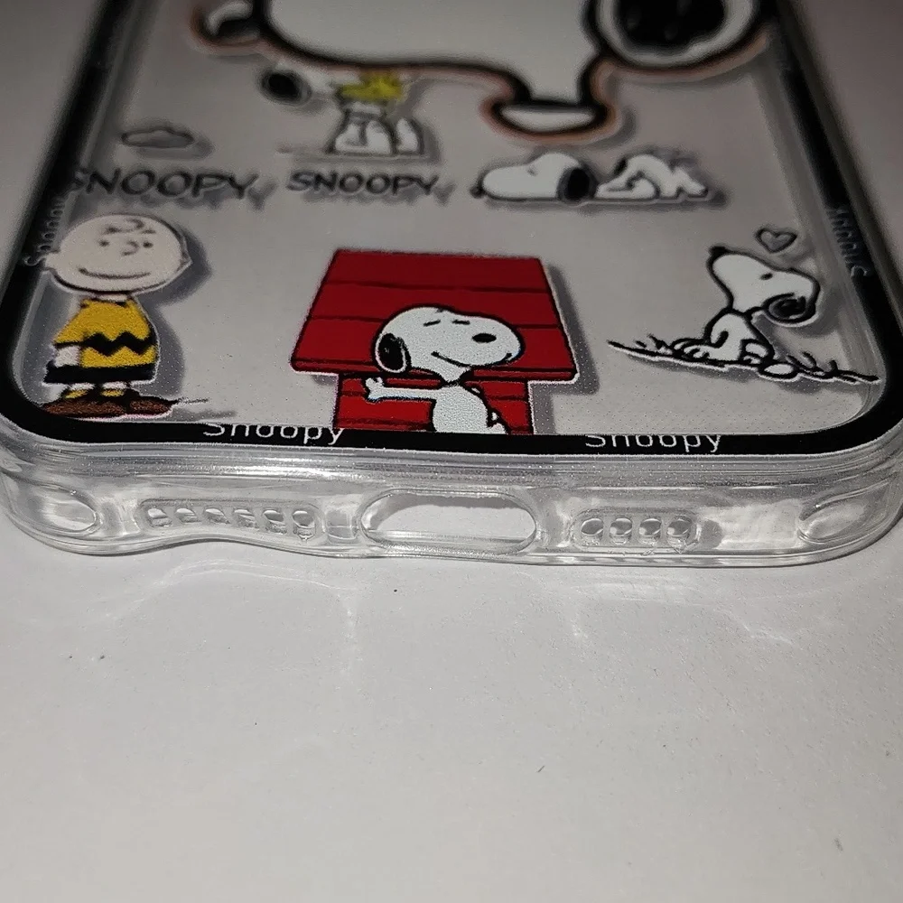 Brand new Apple IPhone 🍎 15 Pro Max Peanuts Snoopy soft Silicone Phone
